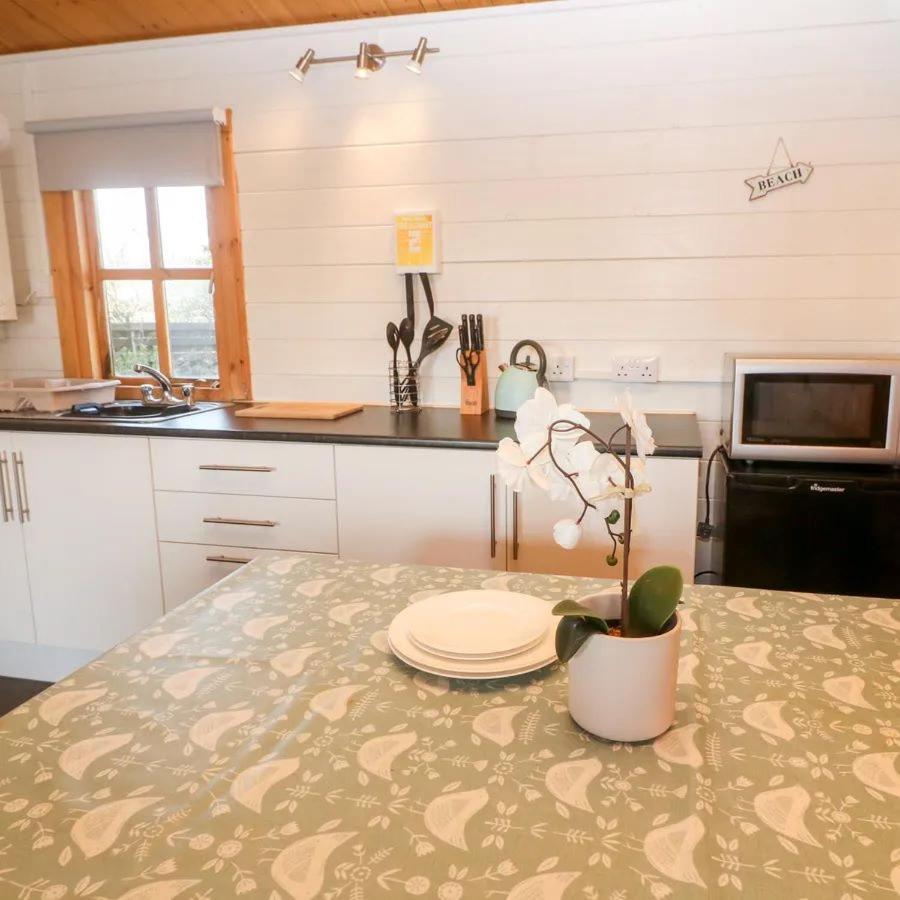 Trevenna Cabin St Austell Ngoại thất bức ảnh